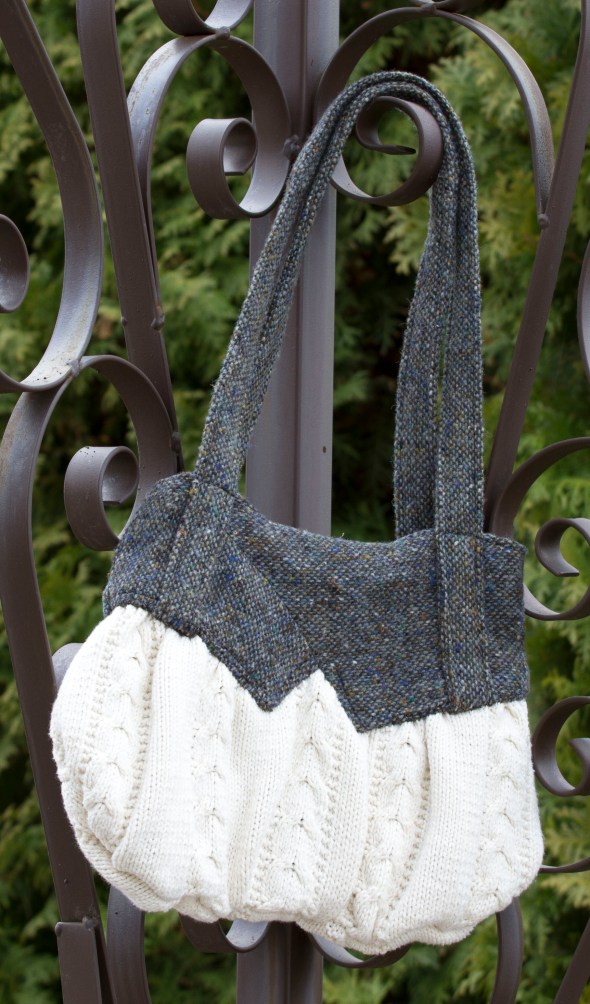 The back of the handbag www.lifeatthecottage.com