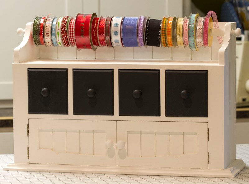 Upside down wall cabinet www.lifeatthecottage.com