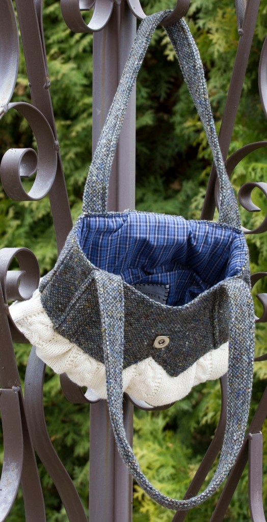 A man's shirt lines the handbag www.lifeatthecottage.com