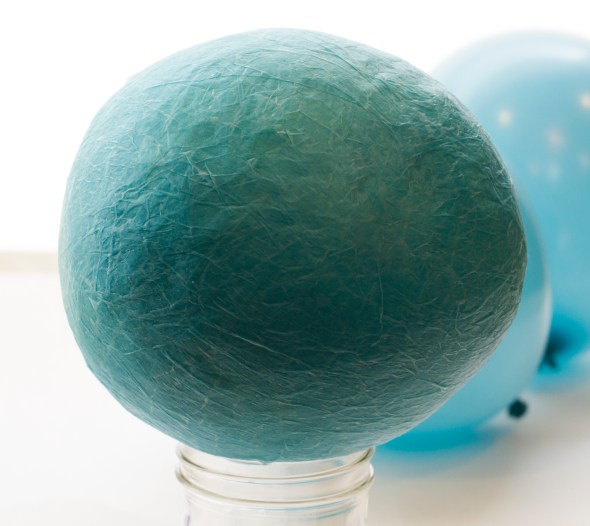 Set bottom on a jar to dry www.lifeatthecottage.com