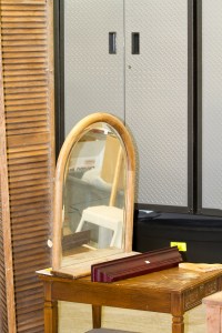 Before Trash to Treasure Bench www.lifeatthecottage.com