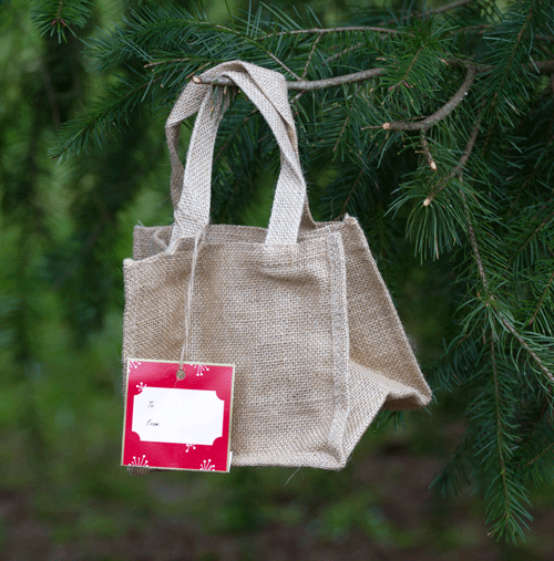 A plain burlap bag on clearance www.lifeatthecottage.com
